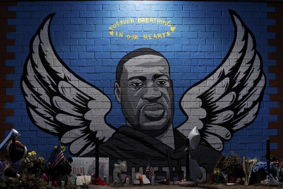 epa08472776 General view of a mural of George Floyd in Houston, Texas, USA, 08 June 2020. A bystander&#039;s video posted online on 25 May, appeared to show George Floyd, 46, pleading with arresting o ...