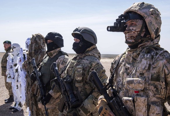 Kazakhstan Military Exercise 8405383 05.04.2023 Servicemen take part in the military exercises at the Koktal training ground in Zhetysu region, Kazakhstan. The exercises are attended by units of the K ...