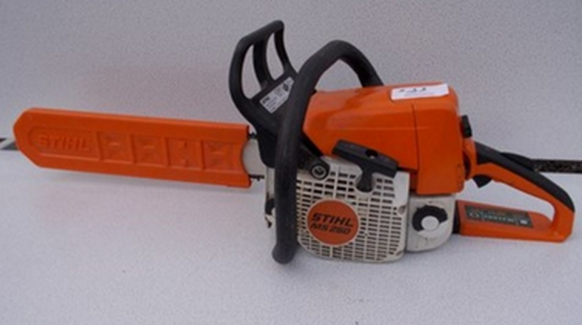 Lot Nr. 233: Stihl MS250 18" Petrol Driven Chain Saw.