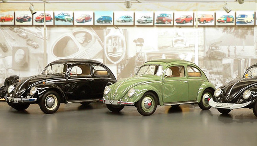 In den 1950er Jahren produzierte VW-Käfer im Automuseum Volkswagen in Wolfsburg.