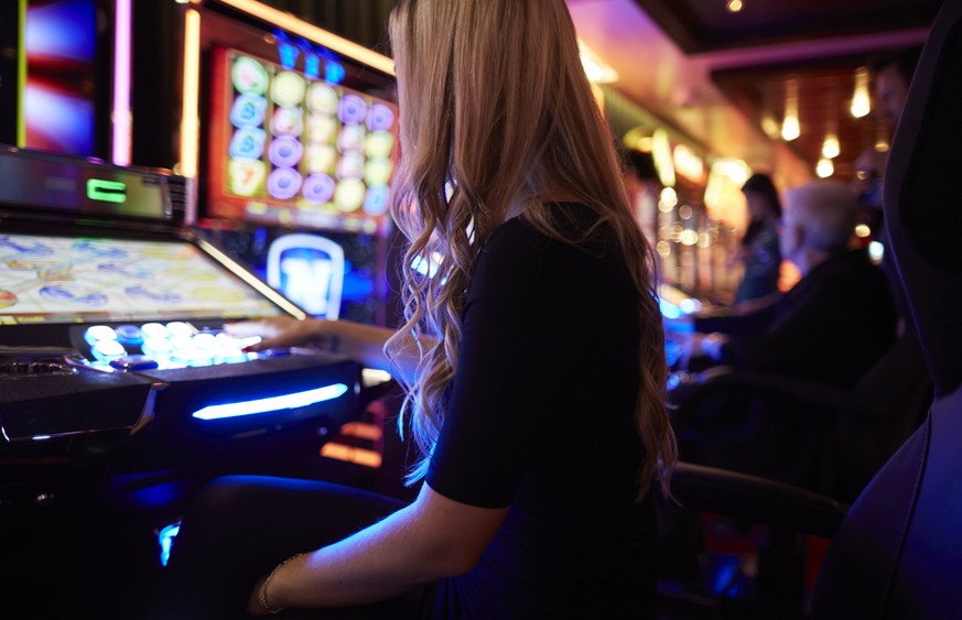 Und plötzlich erhält der St.Galler Geldspielgesetz-Gegner einen Casino-VR-Sitz angeboten
