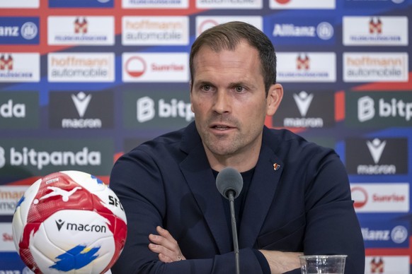 Sportdirektor Daniel Stucki an einer Medienkonferenz des FC Basel 1893 in Basel, am Dienstag, 27. Januar 2026. Der FC Basel 1893 hat sich von Ludovic Magnin getrennt und verpflichtet Stephan Lichtstei ...