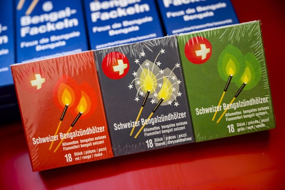Des produits pyrotechniques pour les feux d&#039;artifice de la Fete nationale du 1er aout en vente dans le magasin de l&#039;entreprise Sugyp le vendredi 28 juillet 2023 a Grandson. (KEYSTONE/Jean-Ch ...