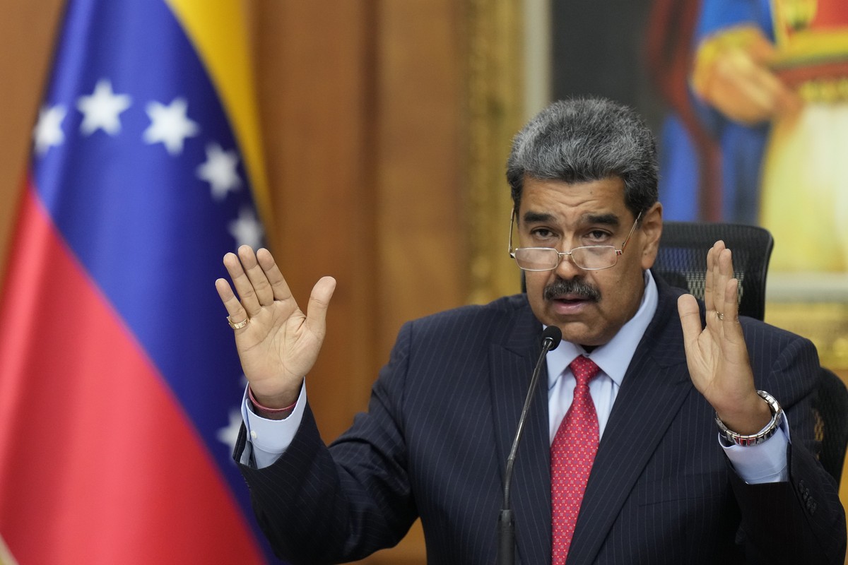 Venezuelan President Nicolas Maduro holds a news conference at Miraflores presidential palace in Caracas, Venezuela, Wednesday, July 31, 2024, three days after his disputed reelection. (AP Photo/Matia ...