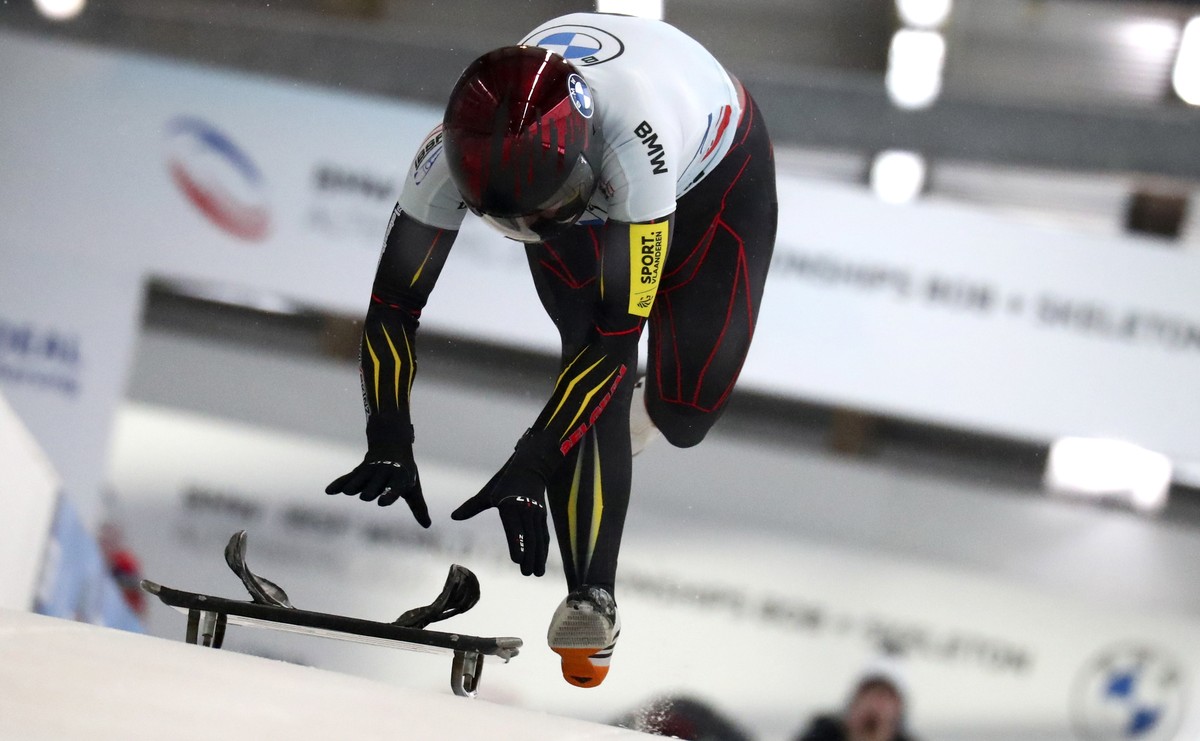 Kim Meylemans of Belgium starts during the women's skeleton race at the Bobsleigh and Skeleton World Championships in Altenberg, Germany, Thursday, Feb.11, 2021. (AP Photo/Matthias Schrader)