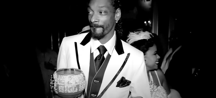 Snoop Dogg &quot;New Year&#039;s Eve&quot; 2012 https://www.youtube.com/watch?v=fOoA9nyvo_o