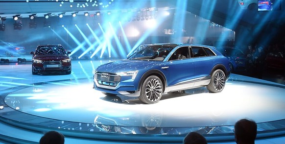 Stiehlt dem Tesla in der Schweiz die Show: der E-Tron von Audi. (Archivbild)