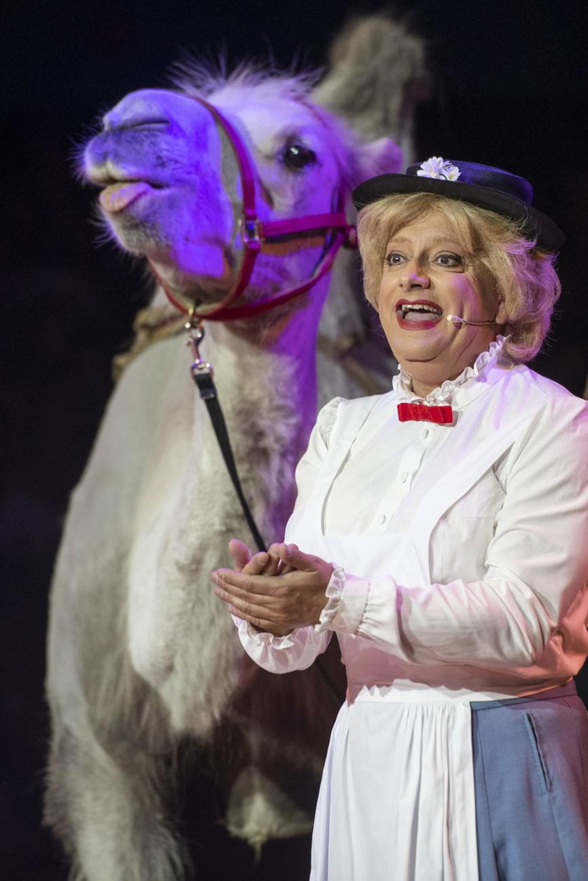Le cabaret genevois Joseph Gorgoni présente son rôle signature de Marie-Thérèse Porchet, lors de la tournée 2018 au cirque Knie, le mercredi 27 juin 2018, à Neuchâtel.