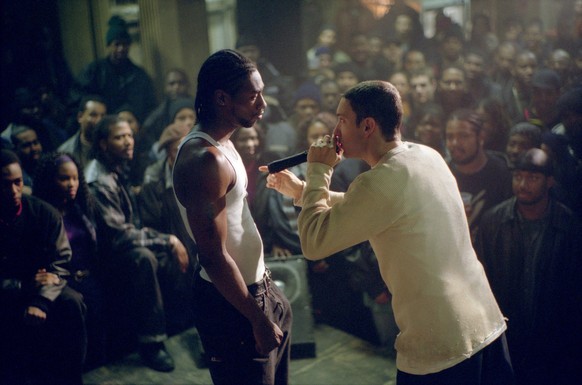 8 MILE, Eminem with Nashawn Breedlove, 2002, c Universal/Courtesy of Everett Collection Universal/Courtesy of Everett Collection ATTENTION RECORDING DATE ESTIMATED RELEASExINxGERxSUIxAUTxONLY Copyright: xUn...