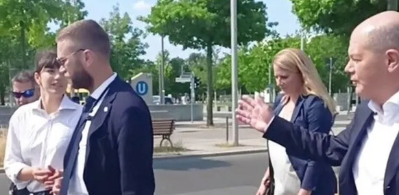 Carla Hinrichs (left) in war with Olaf Scholz (right): The Chancellor defends his climate policy.