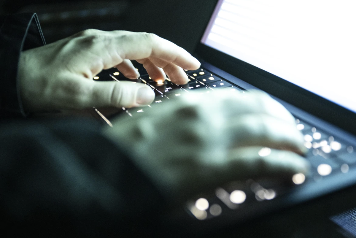 Der Cyberkrieg ist weniger sichtbar als militärische Aktionen, aber fundamental.