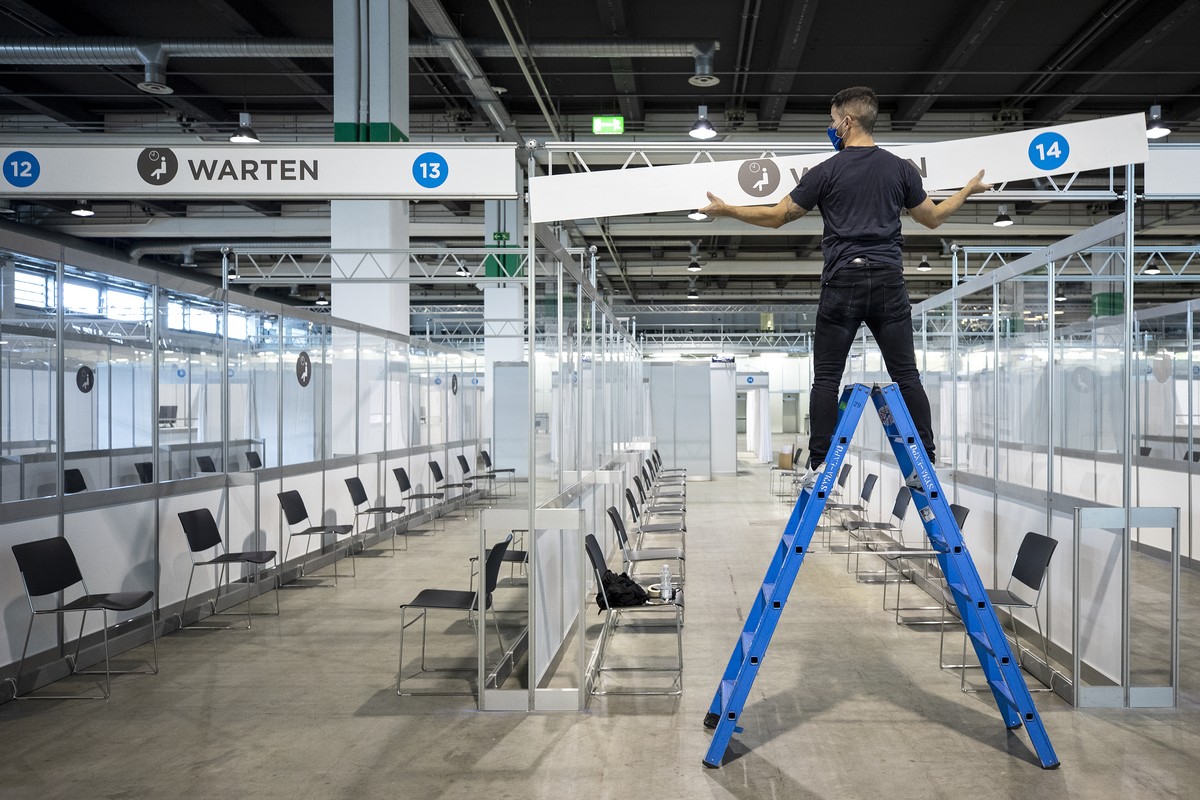 Das Impfzentrum Messe Zuerich, aufgenommen am Dienstag, 9. Maerz 2021, in Oerlikon. Das Impfzentrum soll ab dem 6. April geoeffnet sein und taeglich koennen bis zu 4000 Menschen geimpft werden. (KEYST ...