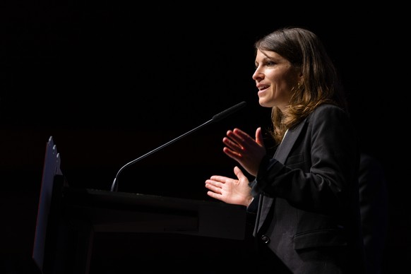 Co-Praesidentin Mattea Meyer spricht am Parteitag der SP Schweiz am Samstag, 25. Oktober 2025 in der Stadthalle in Sursee. (KEYSTONE/Philipp Schmidli)