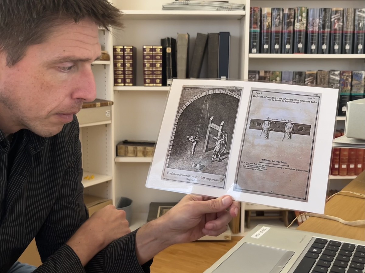 Je suis allé aux archives de l'Etat de Fribourg pour savoir si une de mes possibles ancêtres a été accusée de sorcellerie.