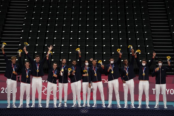 <strong>Volleyball, Männer</strong>
Gold: Frankreich
Silber: ROC (Russland)
Bronze: Argentinien