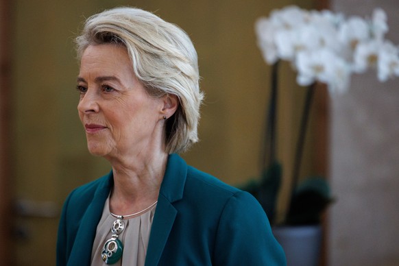 epa11421673 President of the European Commission Ursula von der Leyen arrives at the European weekly Commission college meeting in Brussels, Belgium, 19 June 2024. The Commissioners Meeting will be fo ...