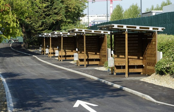 Der neue Strichplatz, fotografiert am Donnerstag, 15. August 2013 in Zuerich. Der neue Strichplatz am Depotweg in Zuerich Altstetten ist den Medien anlaesslich eines Rundgangs prasentiert worden. (KEY ...