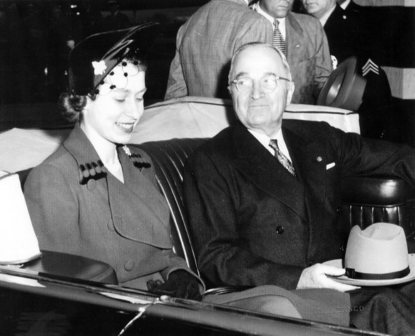 queen elizabeth und harry truman 1951. damals war elizabeth noch prinzessin