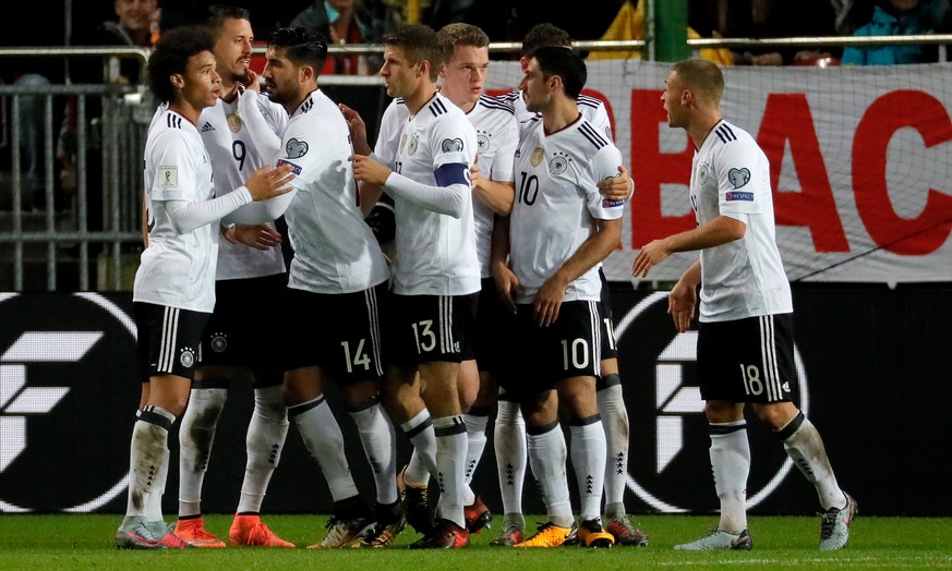 epa06253410 Germany&#039;s Sandro Wagner (2L) celebrates scoring the second goal with his team during the FIFA World Cup 2018 qualifying soccer match between Germany and Azerbaijan in Kaiserslautern,  ...