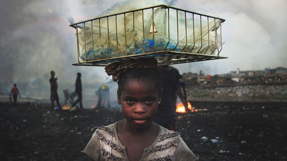 Welcome To Sodom, Dokumentarfilm über die Elektroschrott-Deponie von Agbogbloshie, Ghana, und die Menschen dort