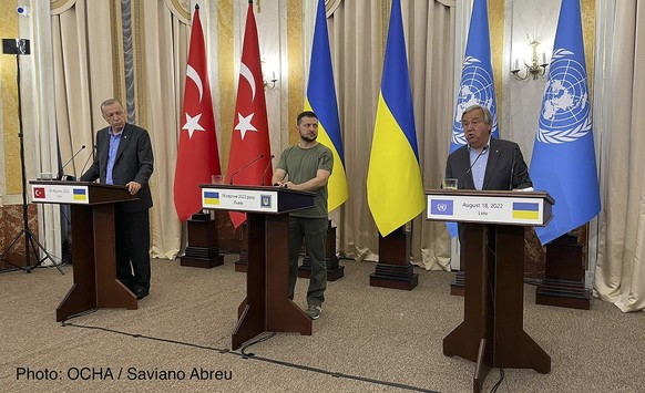In this photo provided by the United Nations Office for the Coordination of Humanitarian Affairs, Ukrainian President Volodymyr Zelenskyy, center, Turkish President Recep Tayyip Erdogan, left, and United Nations Secretary General Antonio Guterres hold a press conference in Lviv, Ukraine, Thursday, Aug. 18, 2022. (Saviano Abreu, OCHA via AP)