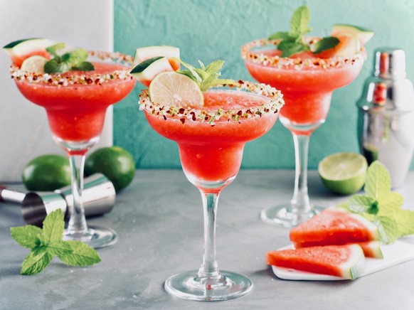 Frozen watermelon margaritas! Summer cocktails.