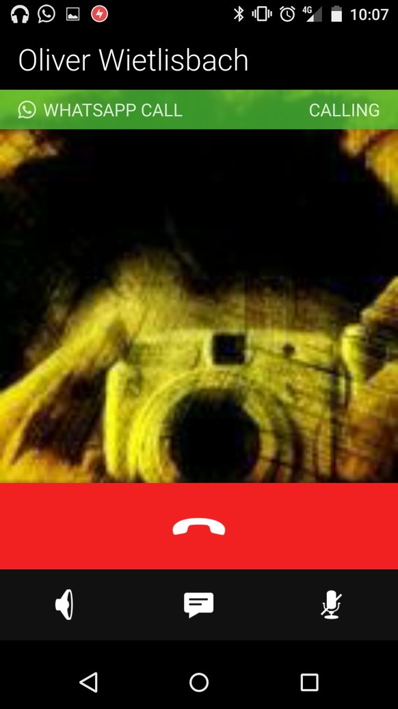 So sieht ein Anruf mit WhatsApp aus.
