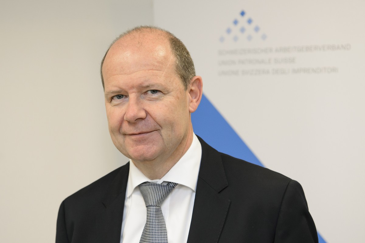Valentin Vogt, president de l'Union Patronale Suisse, parle lors d'une conference de presse de l'UPS, Union Patronale Suisse, sur le theme, "Besoin de reforme et volonte d'act ...