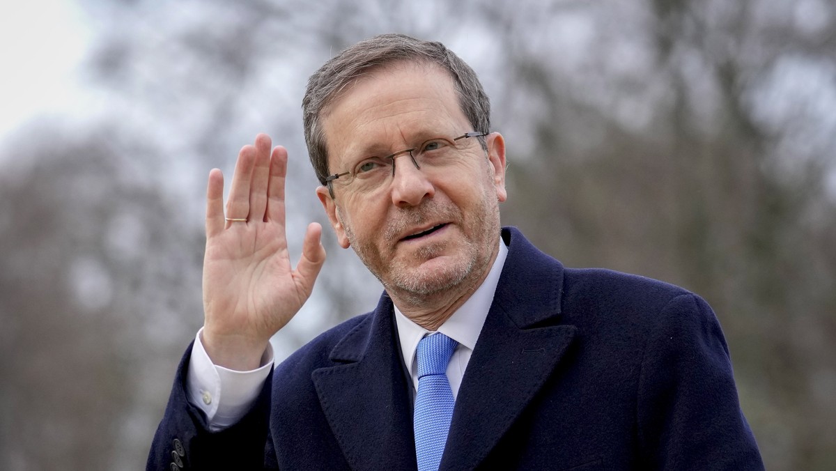 Izchak Herzog, President of Israel, arrives for talks with German President Frank-Walter Steinmeier in Berlin, Germany, Friday, Feb.16, 2024. (AP Photo/Ebrahim Noroozi)
