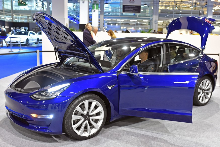 Tesla Model 3 an der Auto Zuerich in Zuerich am Donnerstag, 8. November 2018. (KEYSTONE/Walter Bieri)