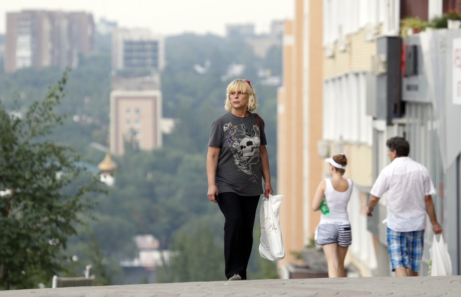 In den Städten Donezk und Luhansk werden Lebensmittel und Wasser immer knapper. Die Rebellenhochburgen brauchen Hilfe.&nbsp;