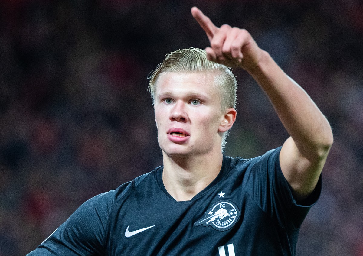 ABD0182_20191002 - LIVERPOOL - GROSSBRITANNIEN: Erling Haaland (RB Salzburg) jubelt bei seinem Tor zum 3:3 am Mittwoch, 02. Oktober 2019, während der Champions-League-Begegnung, Gruppe E, zwischen FC  ...
