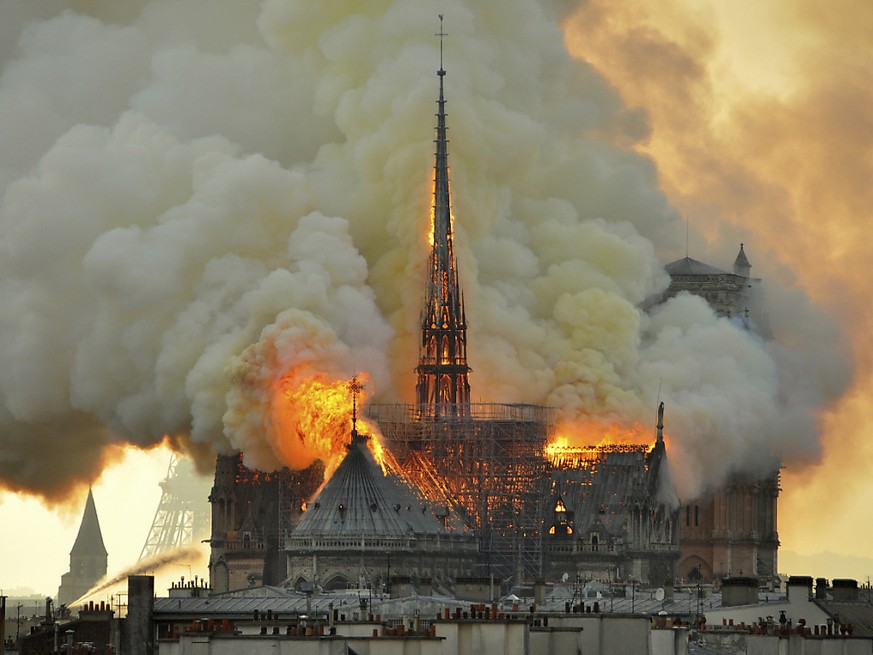 Ein Bild, das wohl immer im Gedächtnis bleibt: Am 15. April 2019 stand Notre Dame in Flammen.