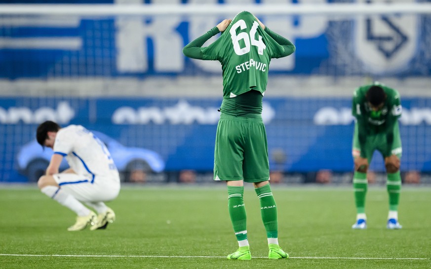 Mihailo Stevanovic (FCSG) reagit lors de la rencontre du championnat de football de Super League entre le FC Lausanne-Sport et le FC St. Gallen le jeudi 4 avril 2024 au stade de la Tuiliere a Lausanne ...