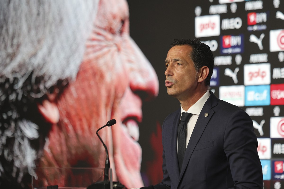 epa13102969 Portuguese Football Federation (FPF) president Pedro Proenca speaks during a press conference with Portugal's new head coach, in Oeiras, Portugal, 10 July 2026. Jorge Jesus will succe ...
