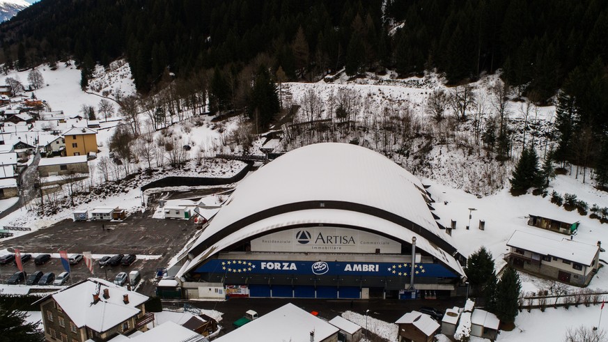 Das Eishockeystadion Valascia von Ambri, am Samstag, 22. Dezember 2018, in Quinto. Heute war die Grundsteinlegung fuer das neue Stadion. Das neue Eisstadion soll im Sommer 2021 bezugsbereit sein und 7 ...