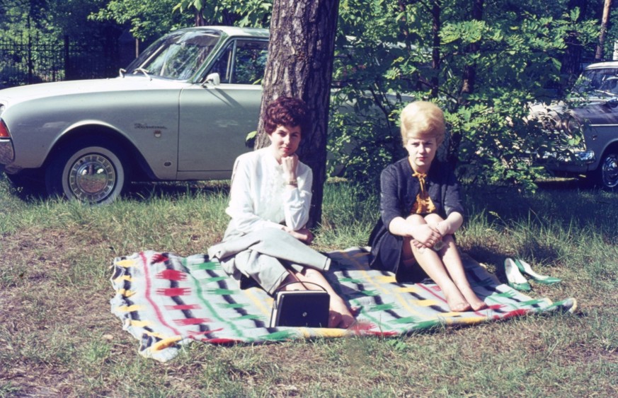 Picknick DDR, ca. 1960, Picknick *** Picnic GDR, ca 1960, picnic