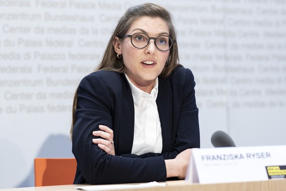 Nationalraetin Franziska Ryser, Gruene-SG, aeussert sich an einer ueberparteilichen Medienkonferenz zur Vorlage �Steuerliche Beruecksichtigung der Kinderdrittbetreuungskosten�, am Montag,15. Juni 2020 ...