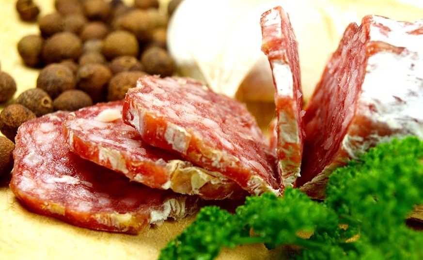 Salame genovese di Sant&#039;Olcese salami http://www.pestogenovese.com/modules/ph_simpleblog/featured/1.jpg