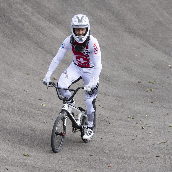 Der Schweizer BMX-Fahrer David Graf faehrt waehrend seinem Training fuer die Olypmischen Spiele in Tokyo auf dem BMX Supercross Track in Stuttgart, aufgenommen am Dienstag, 29. Juni 2021. (KEYSTONE/En ...