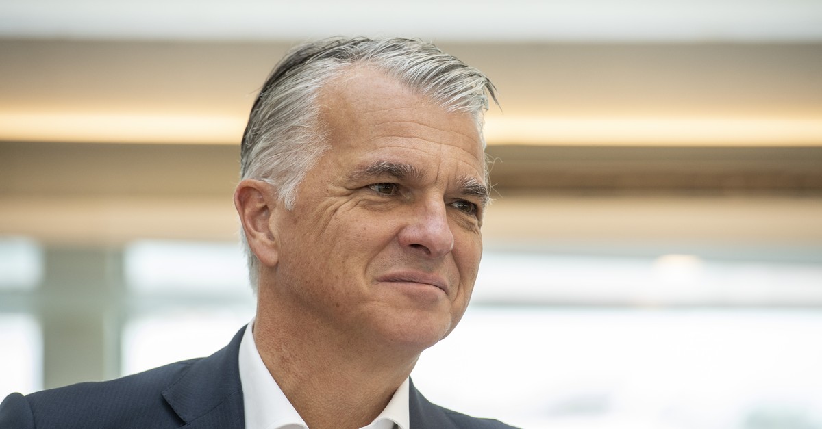 Die-letzte-Runde-im-Rennen-um-den-Posten-von-Sergio-Ermotti-ist-eingl-utet