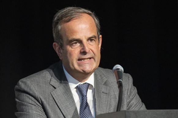 The party chairman of the DIE MITTE party Switzerland, Gerhard Pfister during his speech at a meeting of representatives of the DIE MITTE party on Saturday, February 25, 2023 in Stans.  (KEYSTONE/Urs F ...