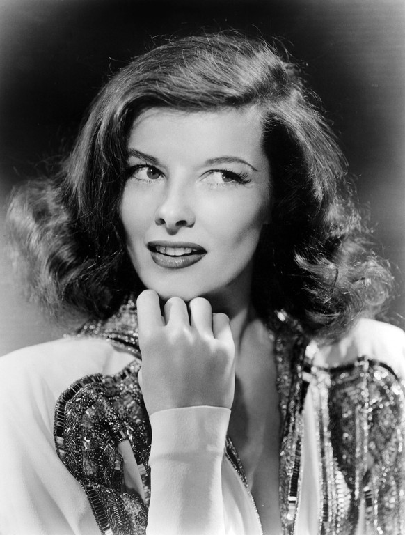 Katharine Hepburn C.1942 b/w photo 1644436 Katharine Hepburn C.1942 b/w photo add.info.: Katharine Hepburn vers 1942 Katharine Hepburn c.1942. Copyright: xBridgemanxImagesx 1644436