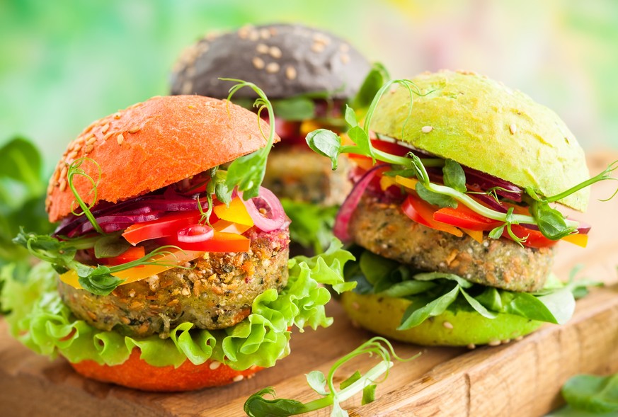 Du liebst Burger, willst aber trotzdem gesund essen? Dann brauchst du diese fünf Rezepte