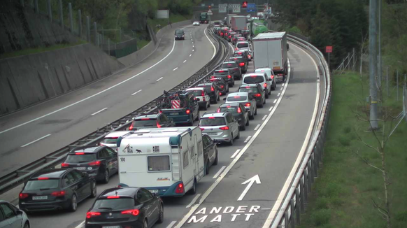 Die Situation vor dem Gotthardtunnel um 9:10 Uhr Richtung Süden.