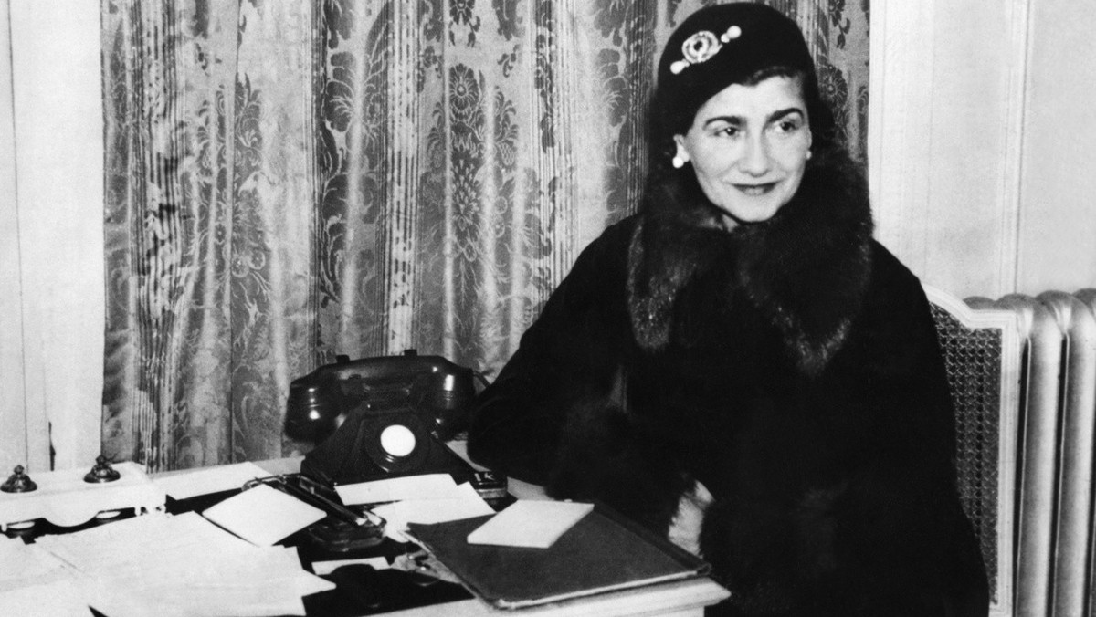 Portrait von Coco Chanel (1883-1971), franzoesische Modeschoepferin und Begruenderin des Chanel-Modeimperiums, aufgenommen am 25. Februar 1932 in London, Grossbritannien. (KEYSTONE/Str)