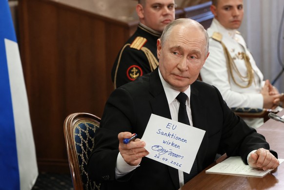 Putin fordert besseren Schutz für Russlands Tankerflotte\nEU Sanktionen sind wirksam.
