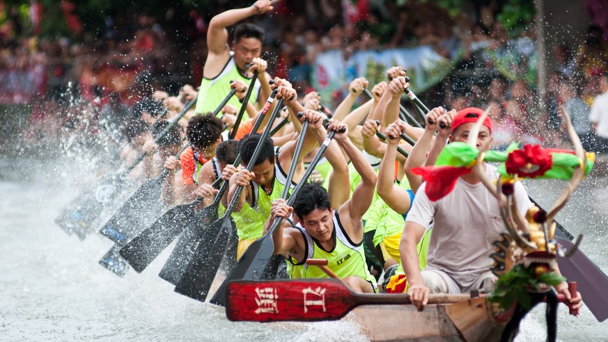 Neben Neujahr und dem Mondfest gehört das Drachenbootfest zu den drei wichtigsten Feiertagen in China. (Archivbild)