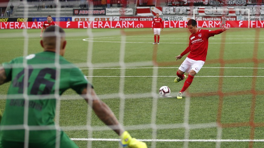 Thuns Moreno Costanzo erzielt das Tor zum 1-0 mittels Penalty, im Super League Spiel zwischen dem FC Thun und dem FC Lugano, am Samstag, 11. Mai 2019 in der Stockhorn Arena in Thun. (KEYSTONE/Peter Kl ...