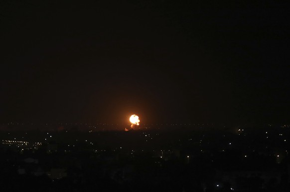 Explosion after an Israeli missile hit the Gaza Strip, November 4, 2022.